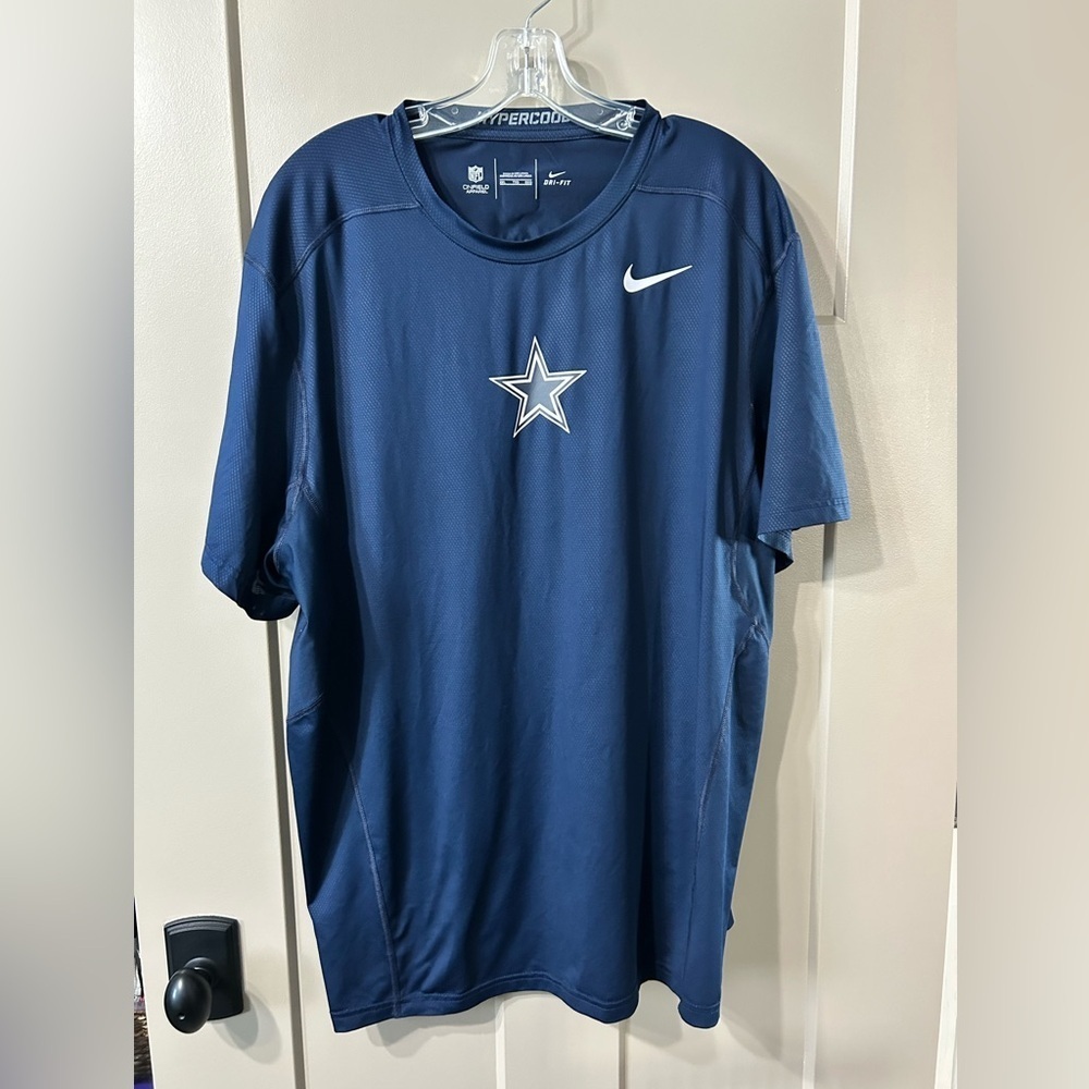 Nike Men's On Field Dallas Cowboys Dri-Fit Hypercool Blue Stretch Crew neck